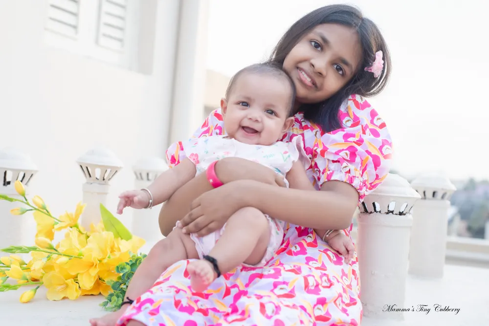 Capturing the purest bond of sibling love! 🌸👶💖 #BabyPhotography #SiblingLove #NewbornPhotography #KolkataPhotographer #CherishedMoments #BabyBliss #KolkataMoments #Mamma'sTinyCubberry